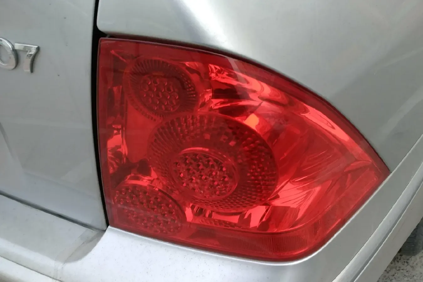 2010 Peugeot 307 1.6L 106HP L4 5MT,autocango,china used car exporter,china ev exporter,chinese used car exporter,chinese used ev exporter