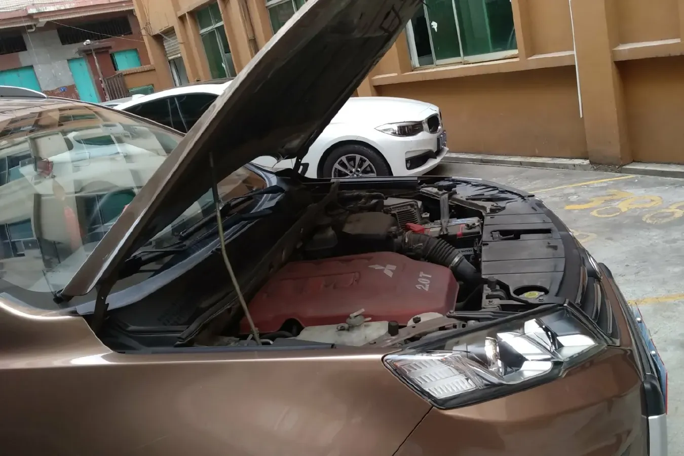 2013 Landwind X5 2.0T 190HP L4 6MT,autocango,china used car exporter,china ev exporter,chinese used car exporter,chinese used ev exporter