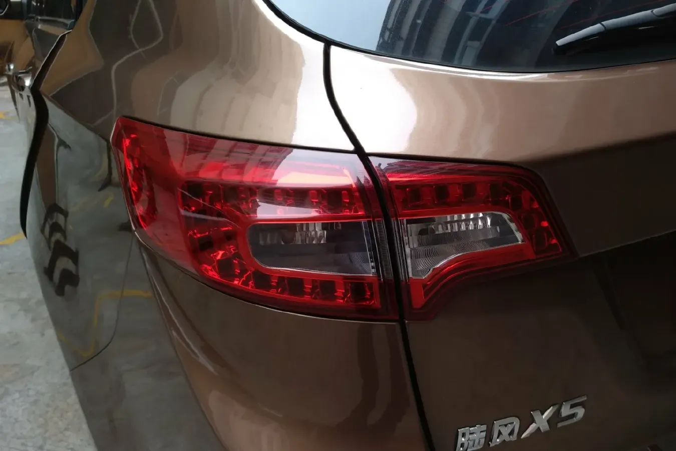 2013 Landwind X5 2.0T 190HP L4 6MT,autocango,china used car exporter,china ev exporter,chinese used car exporter,chinese used ev exporter