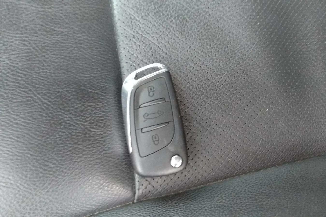 2013 Citroen C5 2.3L 171HP L4 6AT,autocango,china used car exporter,china ev exporter,chinese used car exporter,chinese used ev exporter