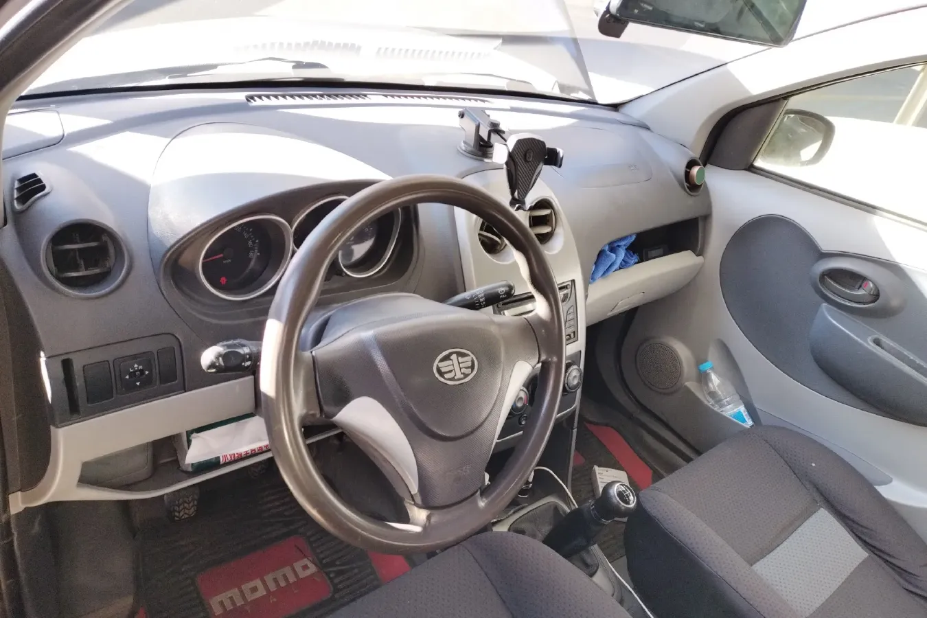 2010 FAW Vita V2 1.3L 91HP L4 5MT,autocango,china used car exporter,china ev exporter,chinese used car exporter,chinese used ev exporter