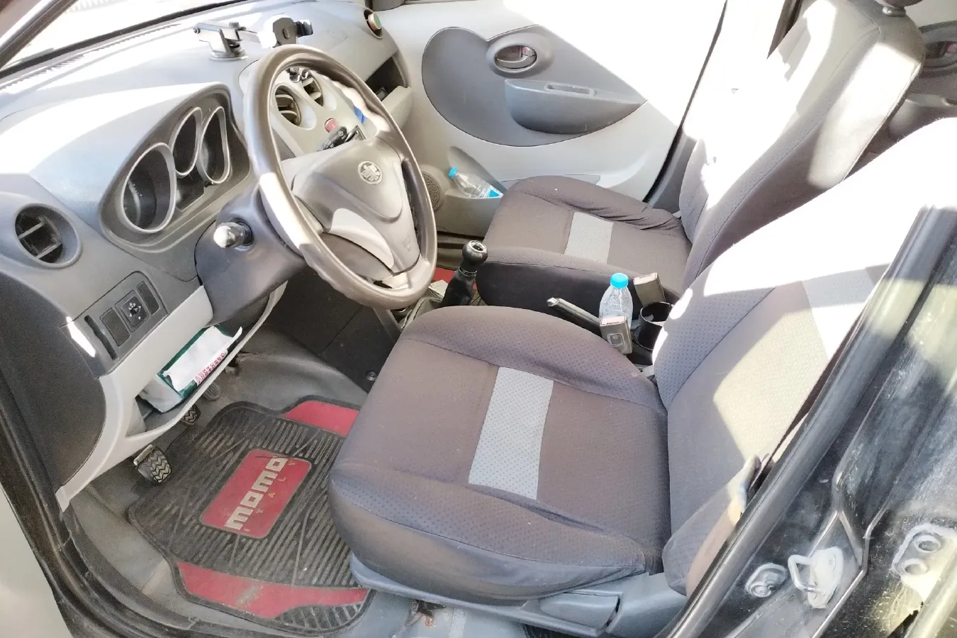 2010 FAW Vita V2 1.3L 91HP L4 5MT,autocango,china used car exporter,china ev exporter,chinese used car exporter,chinese used ev exporter