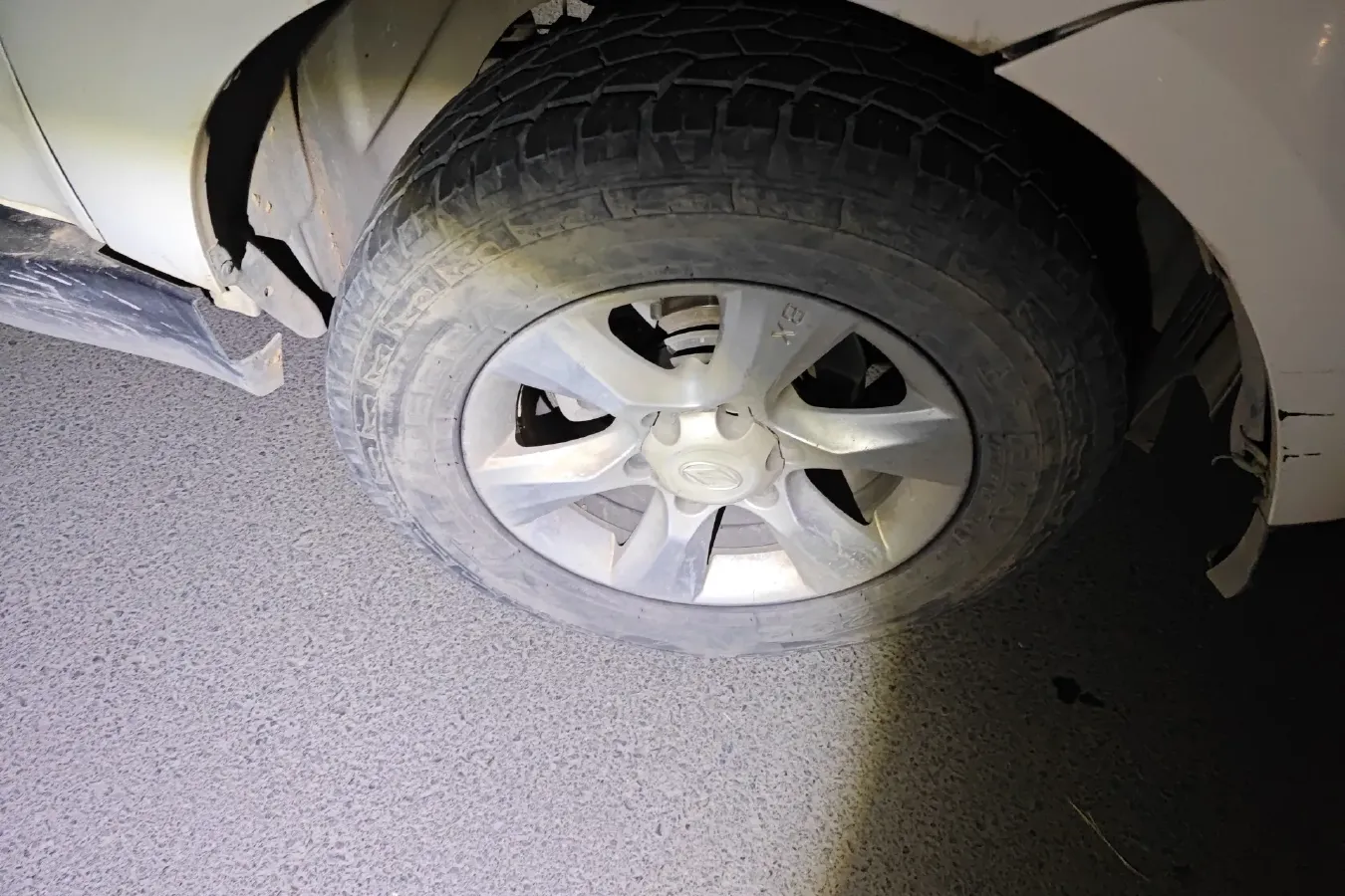 2014 Landwind X8 2.0T 122HP L4 5MT,autocango,china used car exporter,china ev exporter,chinese used car exporter,chinese used ev exporter