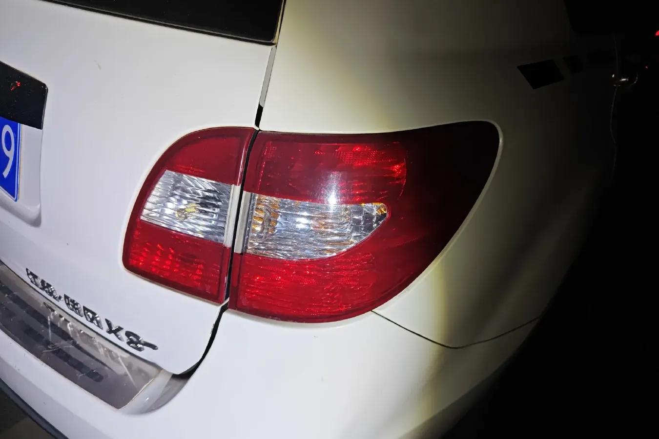 2014 Landwind X8 2.0T 122HP L4 5MT,autocango,china used car exporter,china ev exporter,chinese used car exporter,chinese used ev exporter