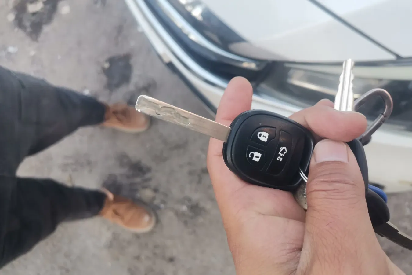 2017 ChangAn Oshan A800 1.6L 125HP L4 5MT,autocango,china used car exporter,china ev exporter,chinese used car exporter,chinese used ev exporter