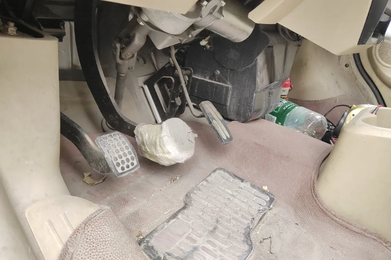 2016 DongFeng DFSK C36 1.5L 117HP L4 5MT,autocango,china used car exporter,china ev exporter,chinese used car exporter,chinese used ev exporter