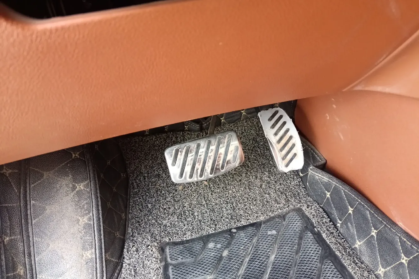 2017 Zotye T700 1.8T 177HP L4 6DCT,autocango,china used car exporter,china ev exporter,chinese used car exporter,chinese used ev exporter