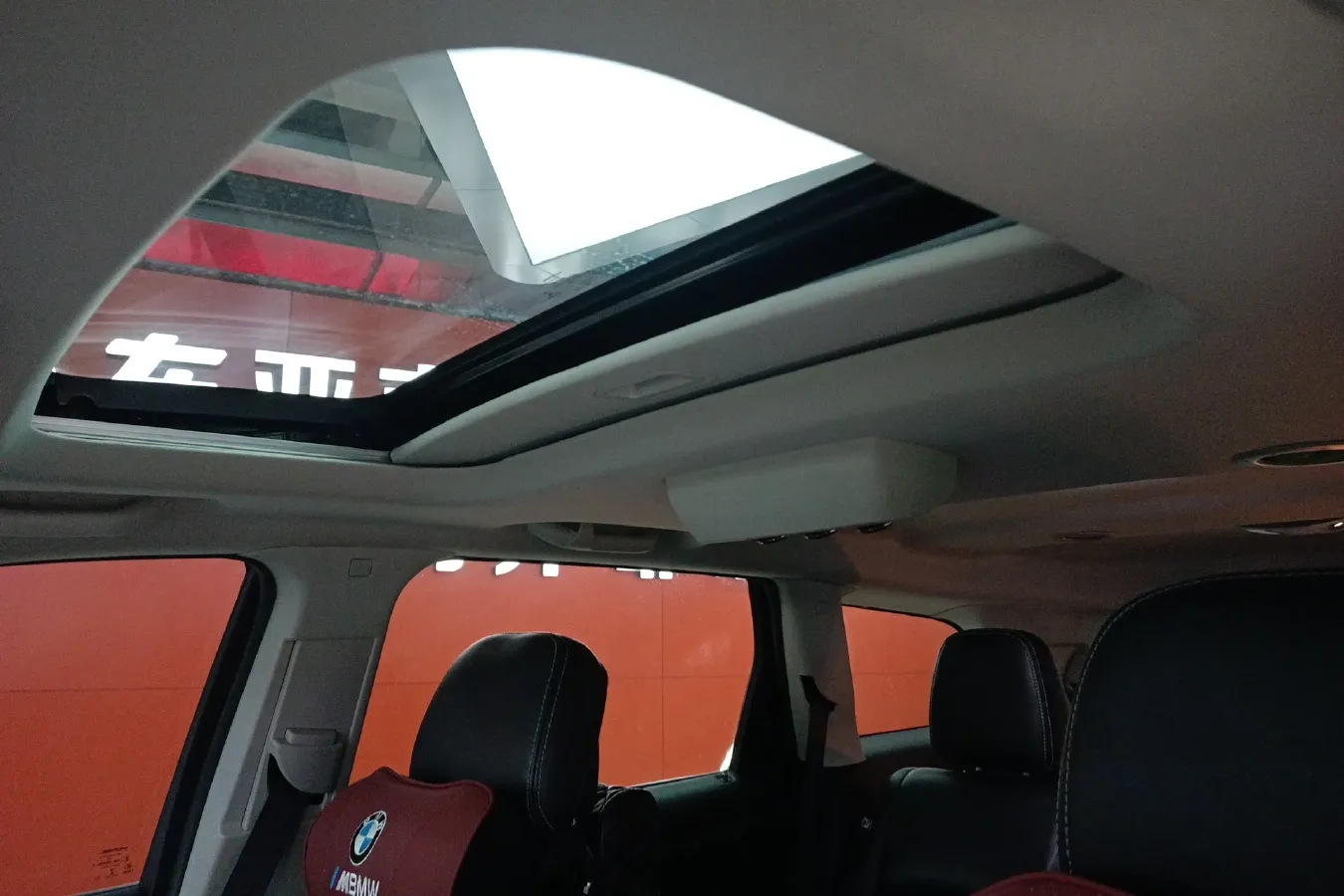 2012 Fiat Freemont 2.4L 170HP L4 6AT,autocango,china used car exporter,china ev exporter,chinese used car exporter,chinese used ev exporter