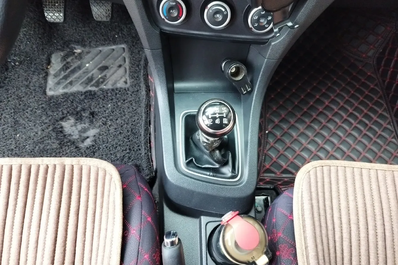 2016 FAW Jumpal A70 1.6L 113HP L4 5MT,autocango,china used car exporter,china ev exporter,chinese used car exporter,chinese used ev exporter