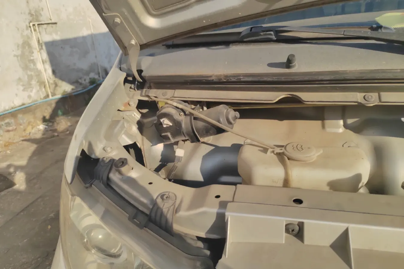 2020 JinBei T5 1.5L 102HP L4 5MT,autocango,china used car exporter,china ev exporter,chinese used car exporter,chinese used ev exporter