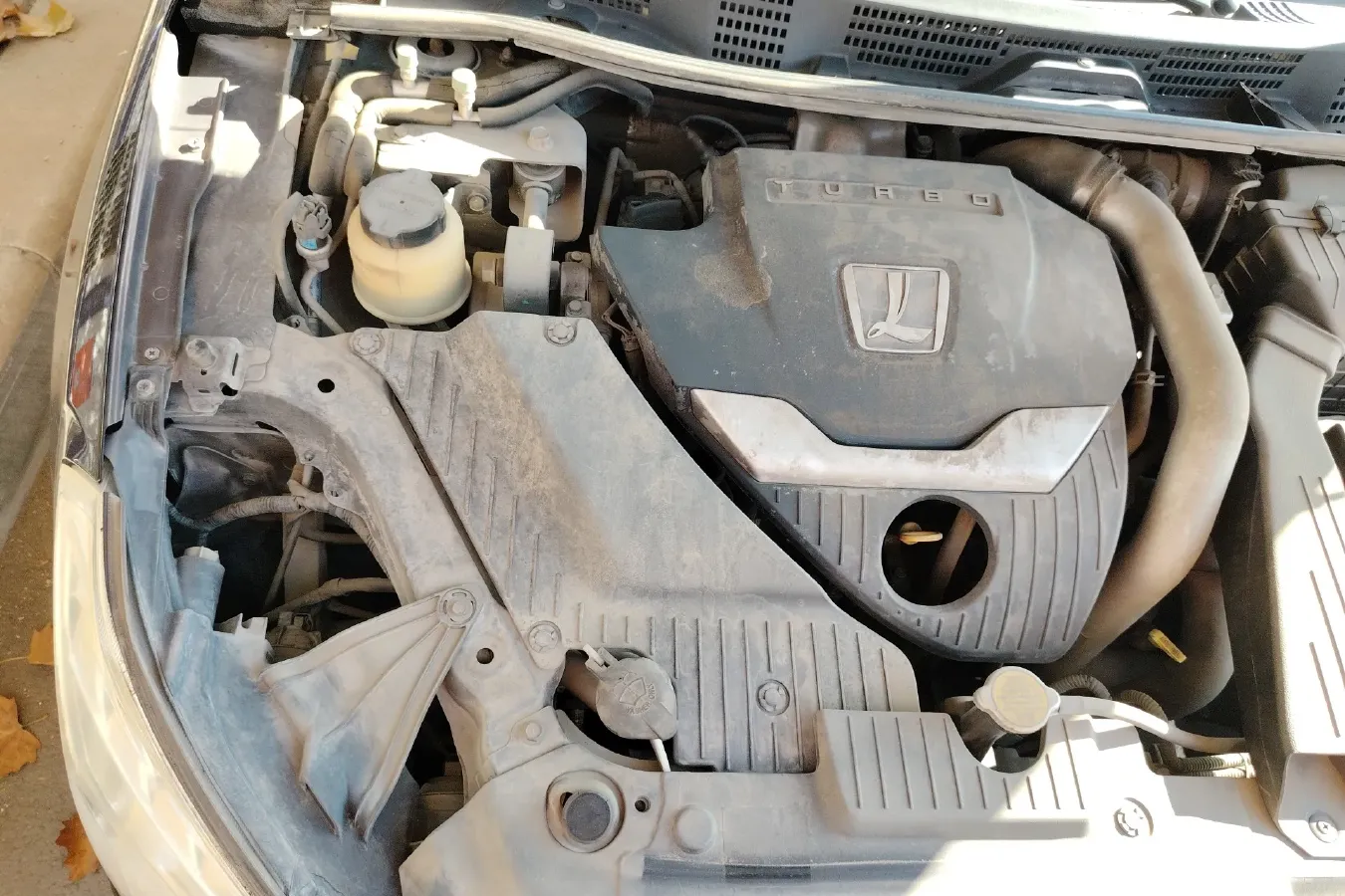 2013 Luxgen 5 1.8T 154HP L4 5AT,autocango,china used car exporter,china ev exporter,chinese used car exporter,chinese used ev exporter