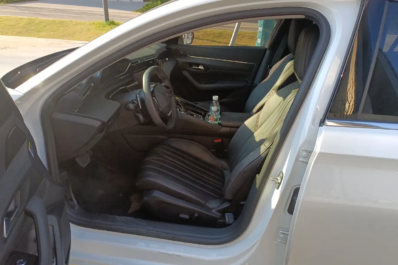 2021 Peugeot 508L 1.6T 200HP L4 8AT PHEV 12KWH,autocango,china used car exporter,china ev exporter,chinese used car exporter,chinese used ev exporter