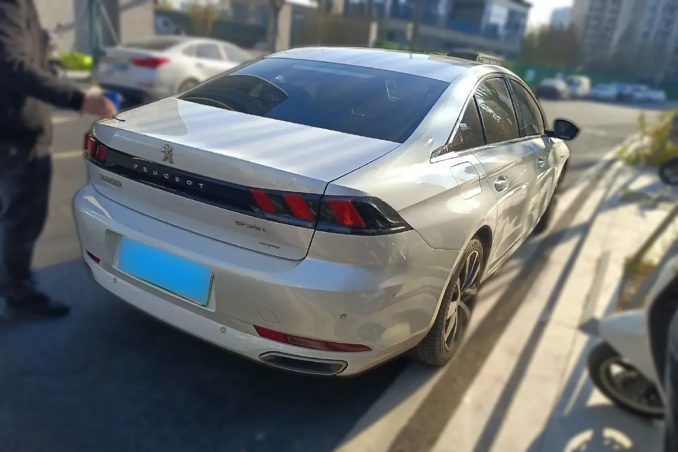 2021 Peugeot 508L 1.6T 200HP L4 8AT PHEV 12KWH,autocango,china used car exporter,china ev exporter,chinese used car exporter,chinese used ev exporter