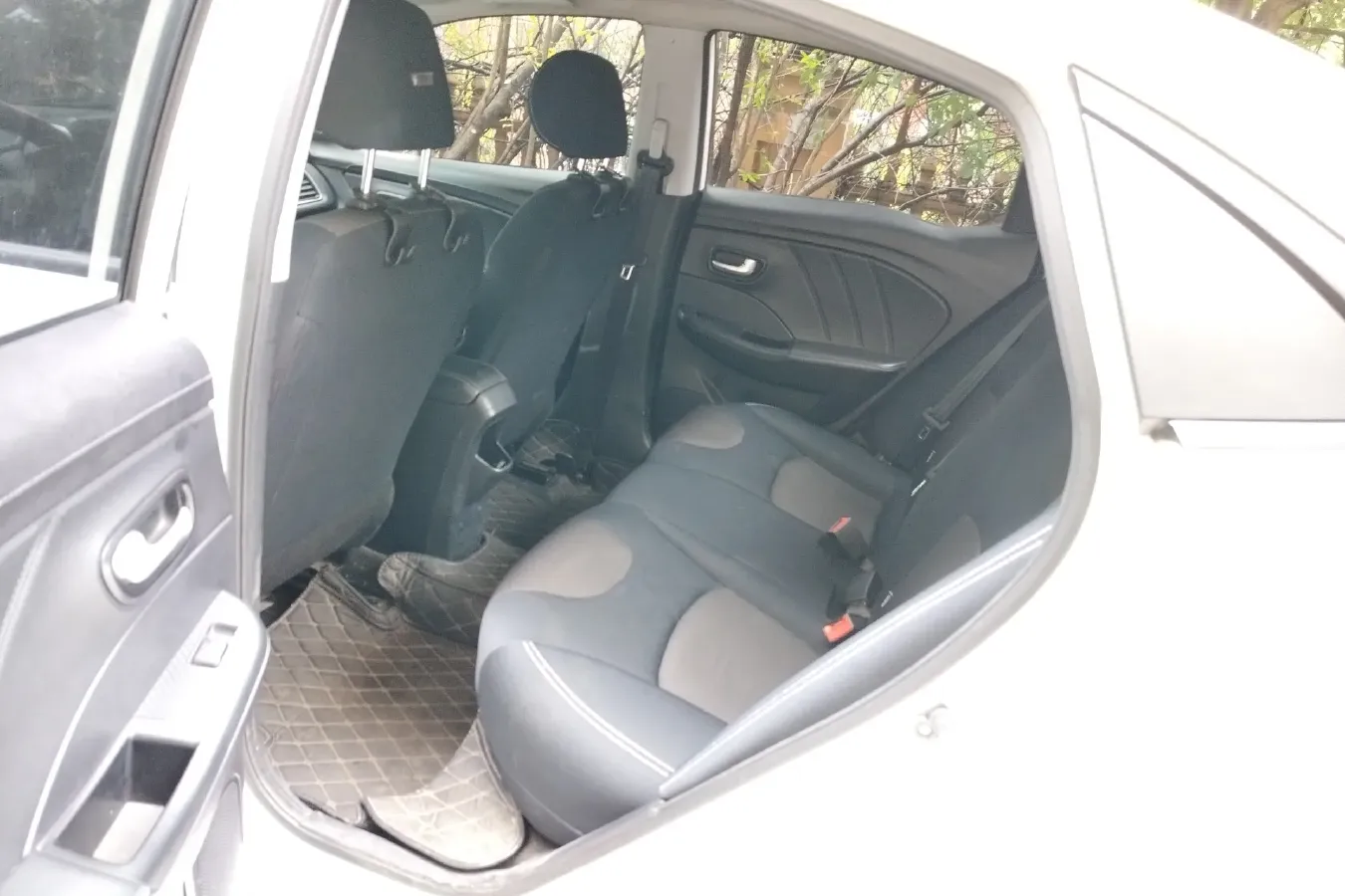 2016 Luxgen 3 1.6L 124HP L4 CVT,autocango,china used car exporter,china ev exporter,chinese used car exporter,chinese used ev exporter