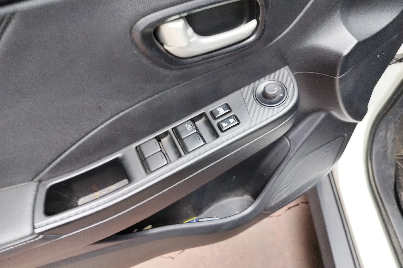 2016 Luxgen 3 1.6L 124HP L4 CVT,autocango,china used car exporter,china ev exporter,chinese used car exporter,chinese used ev exporter