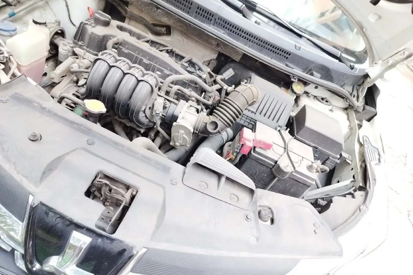 2016 Luxgen 3 1.6L 124HP L4 CVT,autocango,china used car exporter,china ev exporter,chinese used car exporter,chinese used ev exporter