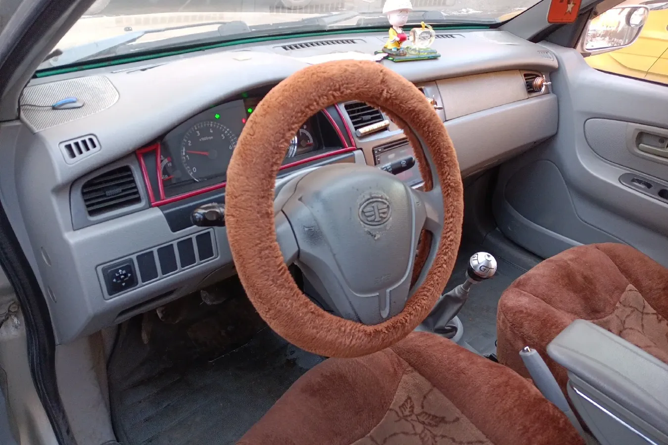 2010 FAW XiaLi N5 1.3L 91HP L4 5MT,autocango,china used car exporter,china ev exporter,chinese used car exporter,chinese used ev exporter