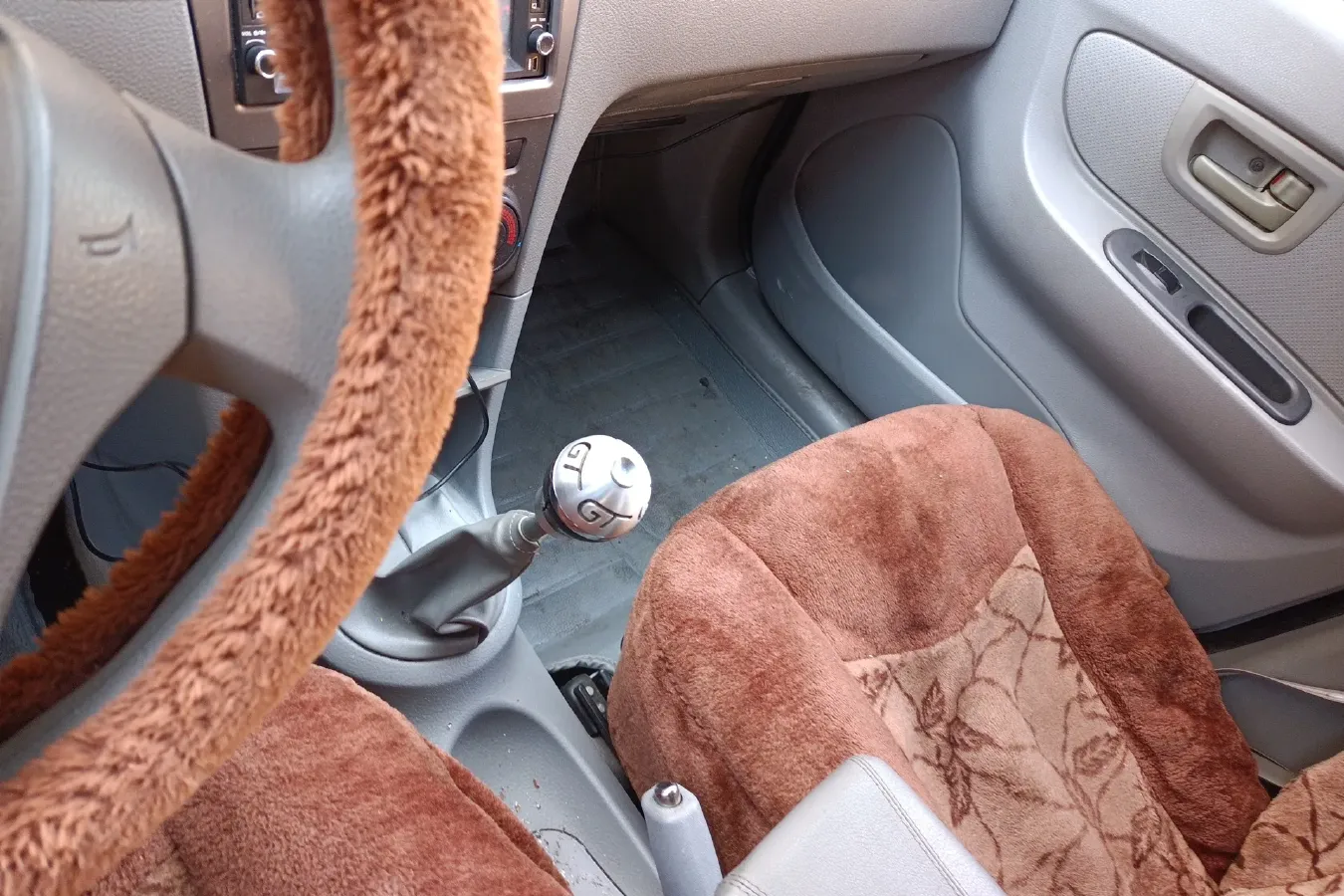 2010 FAW XiaLi N5 1.3L 91HP L4 5MT,autocango,china used car exporter,china ev exporter,chinese used car exporter,chinese used ev exporter