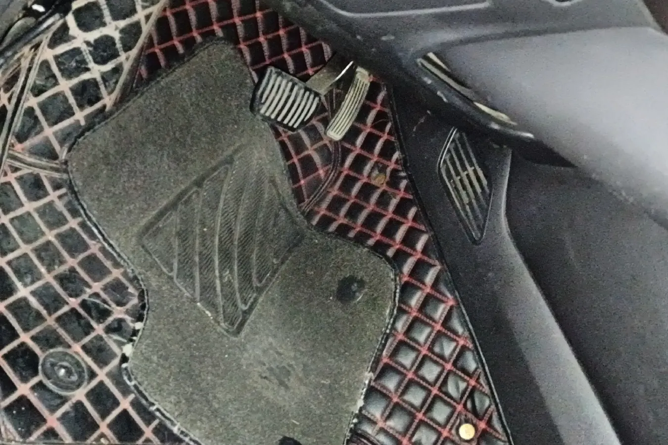 2016 Ford Taurus 1.5T 181HP L4 6AT,autocango,china used car exporter,china ev exporter,chinese used car exporter,chinese used ev exporter