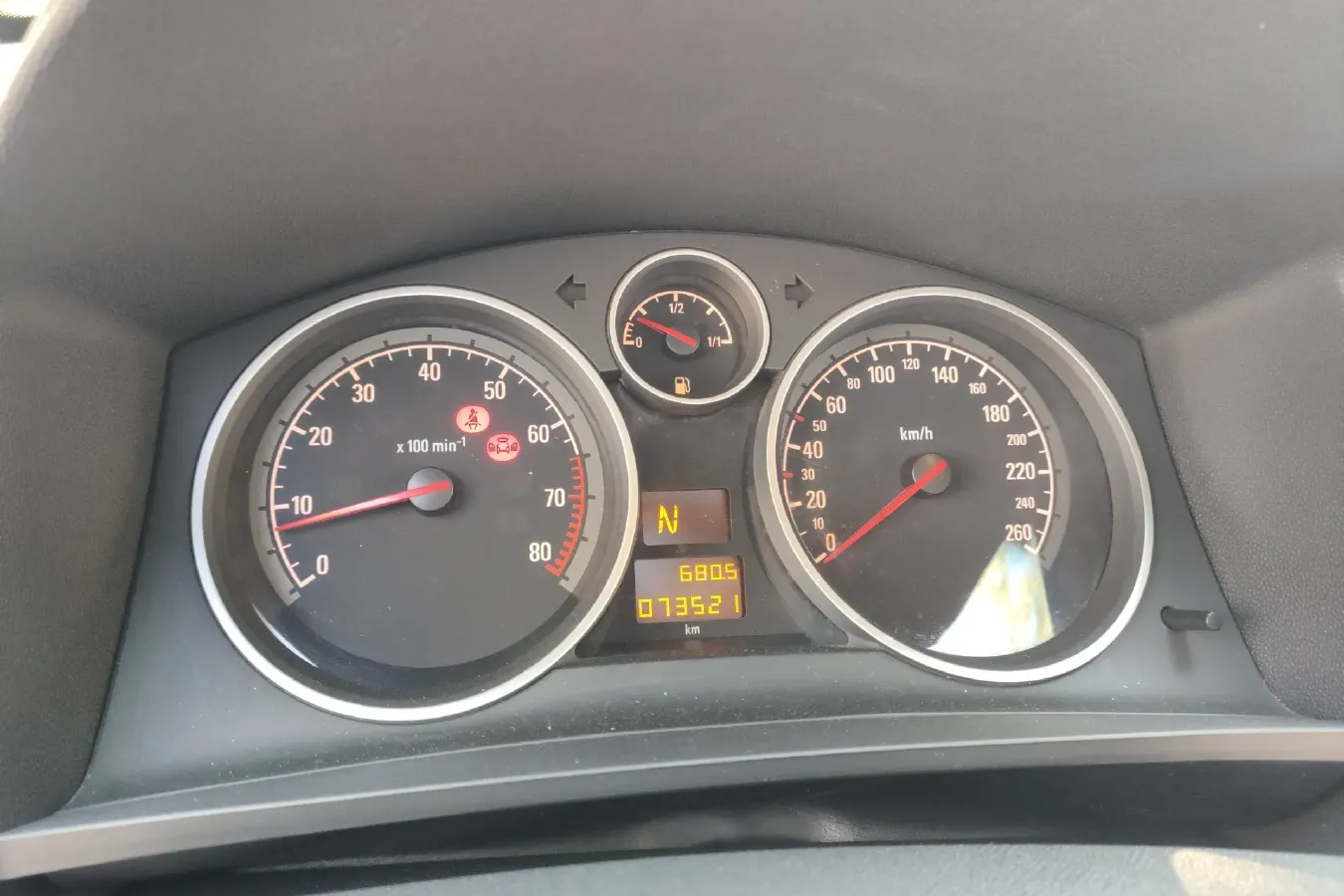 2010 Opel Zafira 1.8L 140HP L4 5AT,autocango,china used car exporter,china ev exporter,chinese used car exporter,chinese used ev exporter