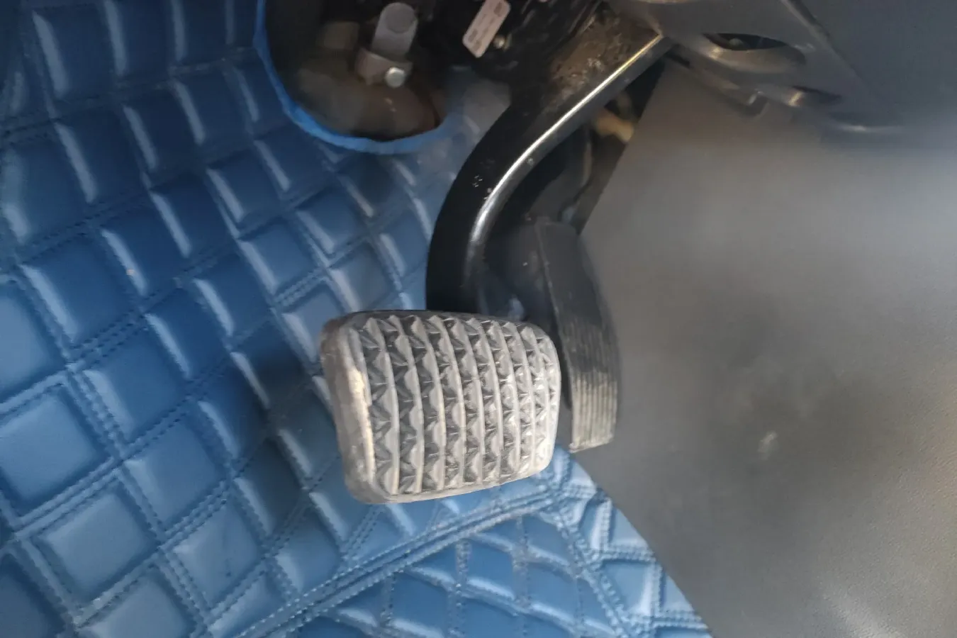 2010 Opel Zafira 1.8L 140HP L4 5AT,autocango,china used car exporter,china ev exporter,chinese used car exporter,chinese used ev exporter