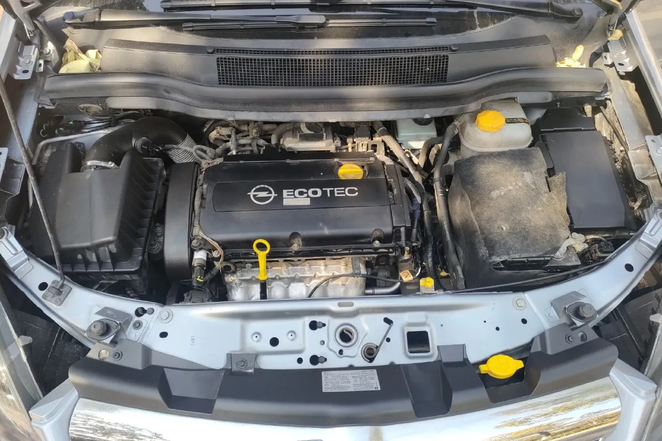 2010 Opel Zafira 1.8L 140HP L4 5AT,autocango,china used car exporter,china ev exporter,chinese used car exporter,chinese used ev exporter