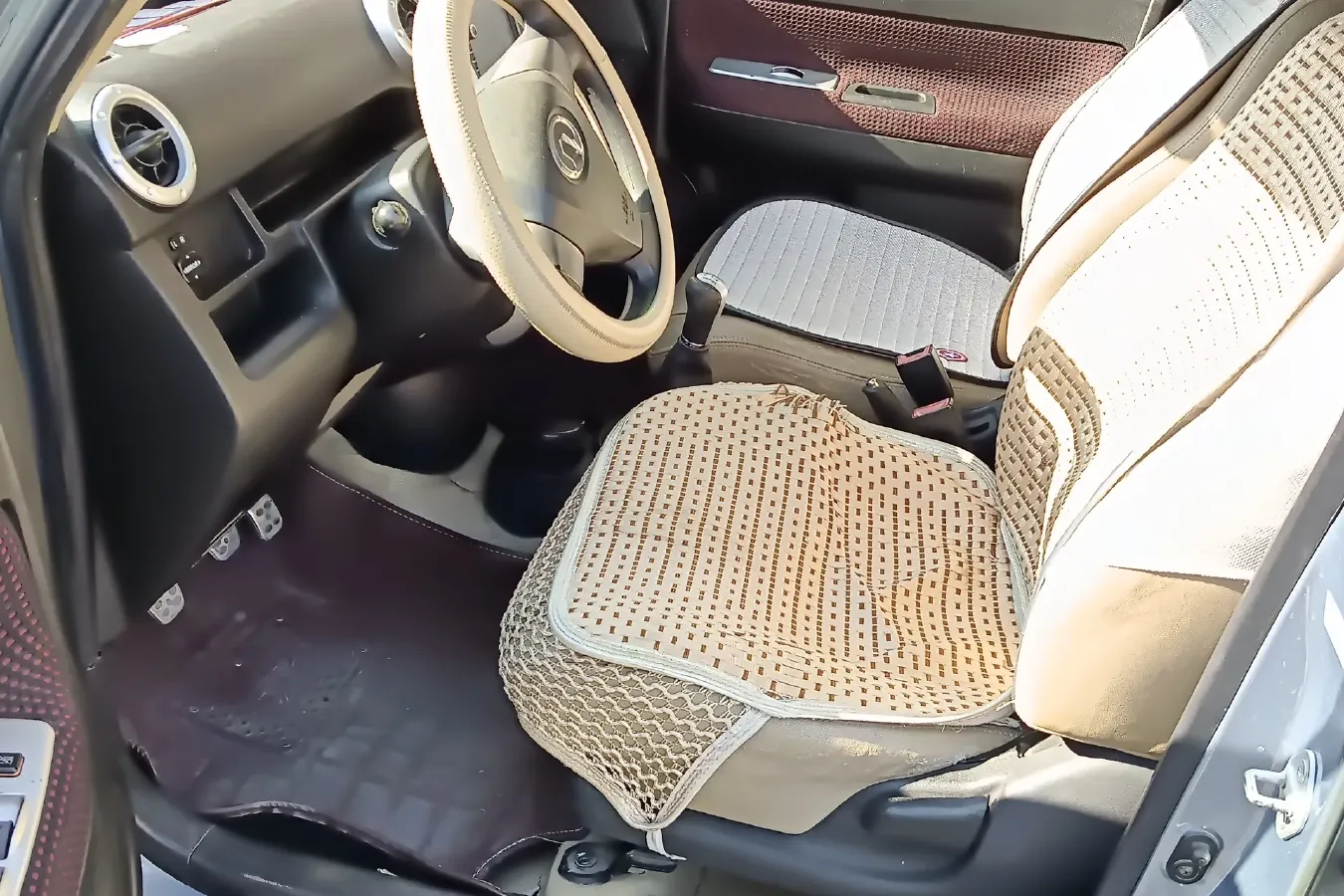 2010 Great Wall M2 1.5L 106HP L4 5MT,autocango,china used car exporter,china ev exporter,chinese used car exporter,chinese used ev exporter