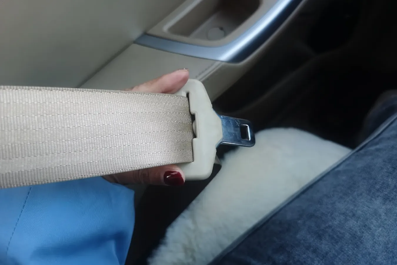 2014 Roewe e550 1.5L 109HP L4 2AT PHEV 11.8KWH,autocango,china used car exporter,china ev exporter,chinese used car exporter,chinese used ev exporter