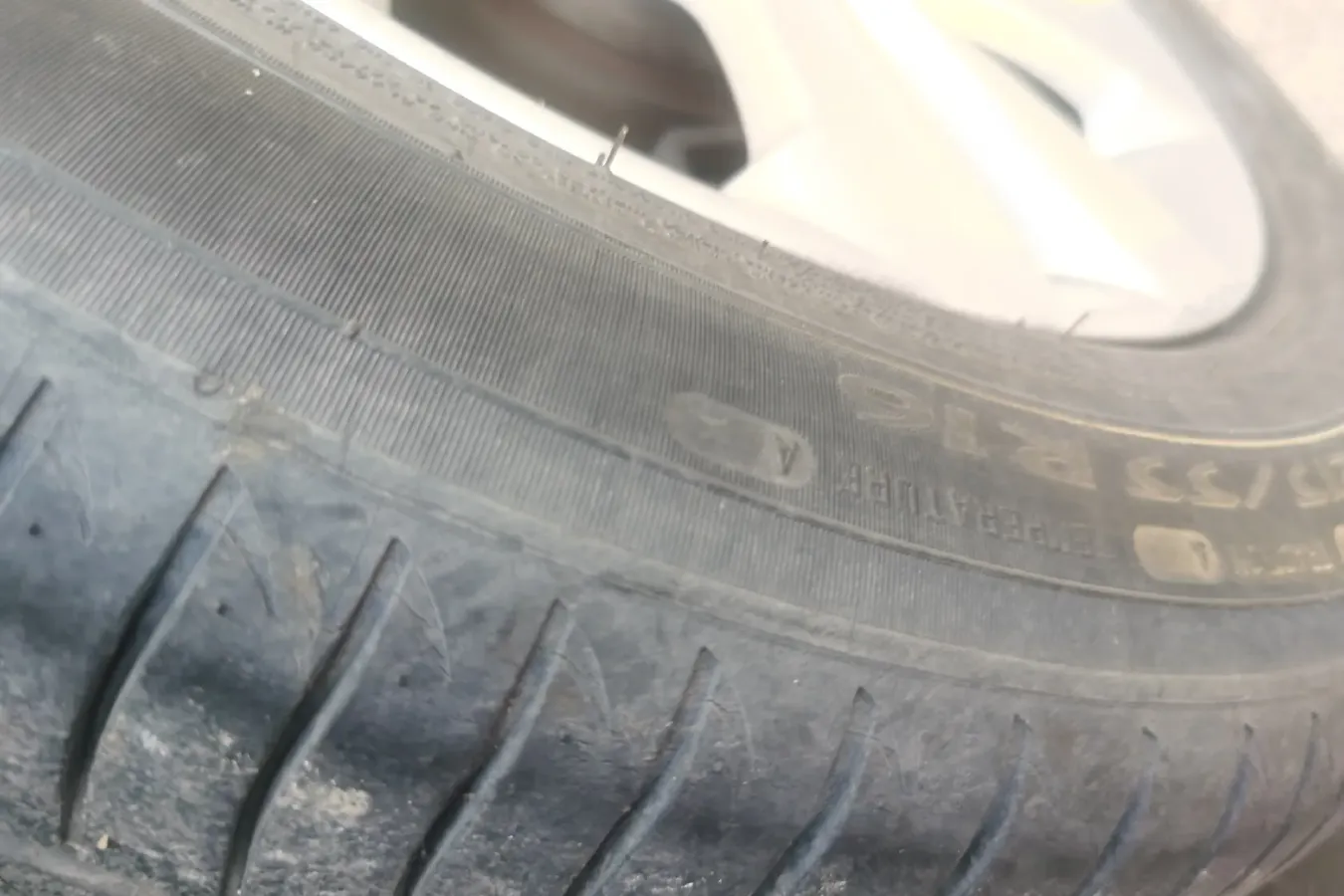 2014 Roewe e550 1.5L 109HP L4 2AT PHEV 11.8KWH,autocango,china used car exporter,china ev exporter,chinese used car exporter,chinese used ev exporter