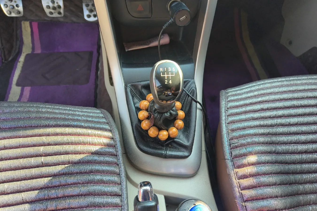 2014 BaoJun 610 1.5L 112HP L4 5MT,autocango,china used car exporter,china ev exporter,chinese used car exporter,chinese used ev exporter