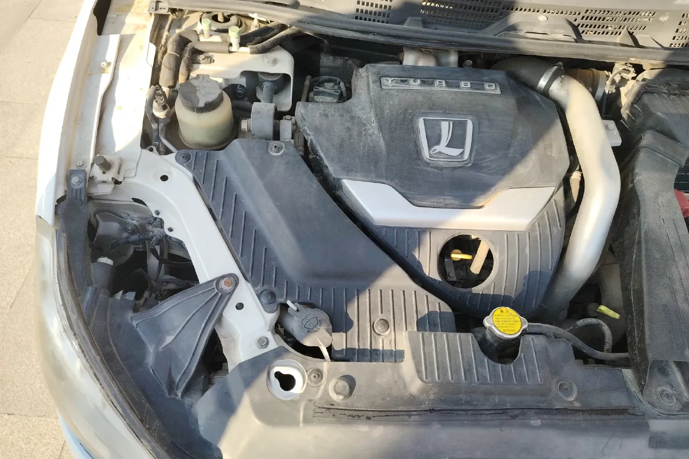 2014 Luxgen 5 1.8T 154HP L4 5AT,autocango,china used car exporter,china ev exporter,chinese used car exporter,chinese used ev exporter