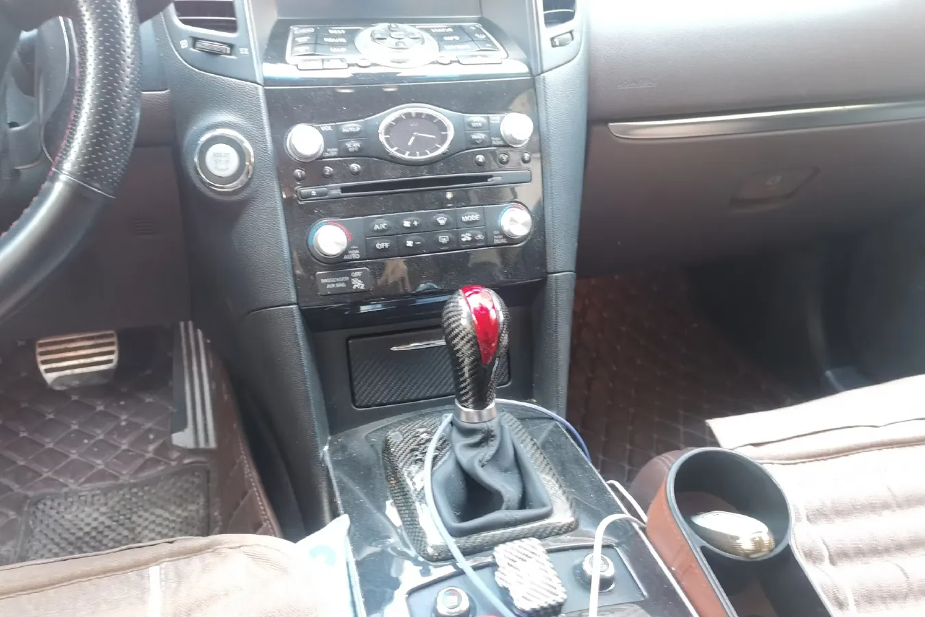 2013 Infiniti QX70 3.7L 351HP V6 7AT,autocango,china used car exporter,china ev exporter,chinese used car exporter,chinese used ev exporter