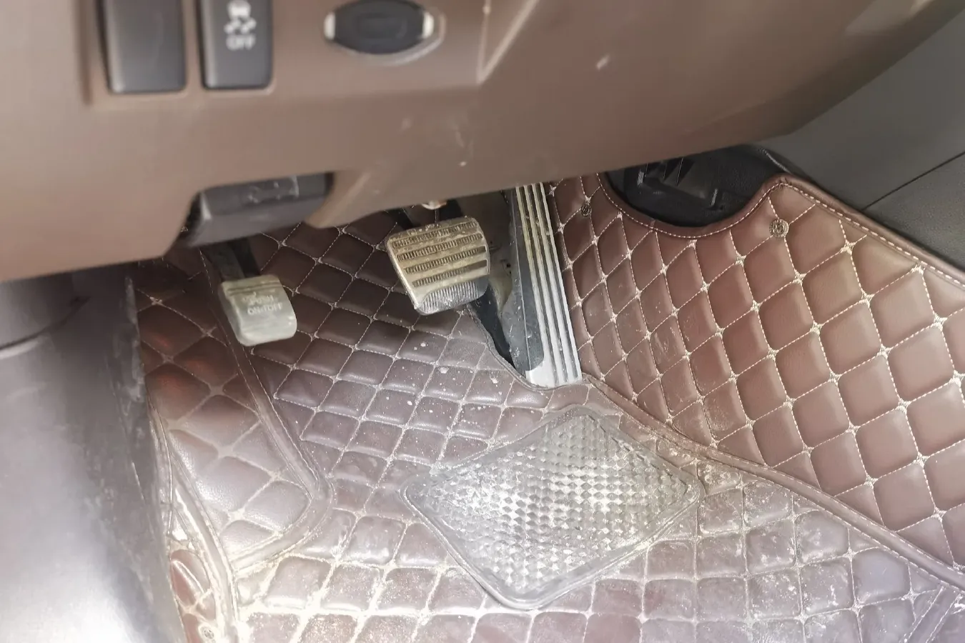 2013 Infiniti QX70 3.7L 351HP V6 7AT,autocango,china used car exporter,china ev exporter,chinese used car exporter,chinese used ev exporter