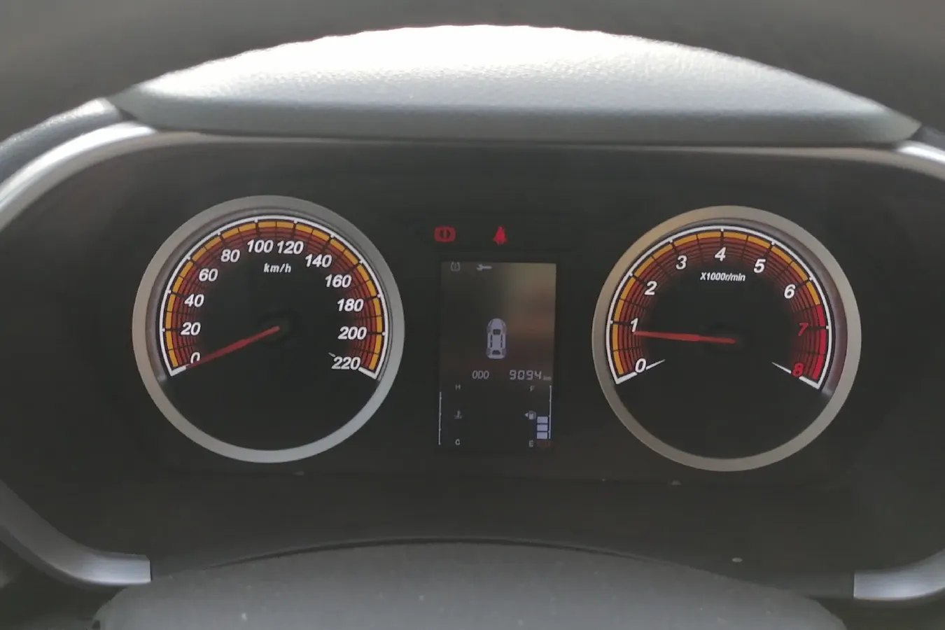 2021 Soueast DX5 1.5L 120HP L4 5MT,autocango,china used car exporter,china ev exporter,chinese used car exporter,chinese used ev exporter