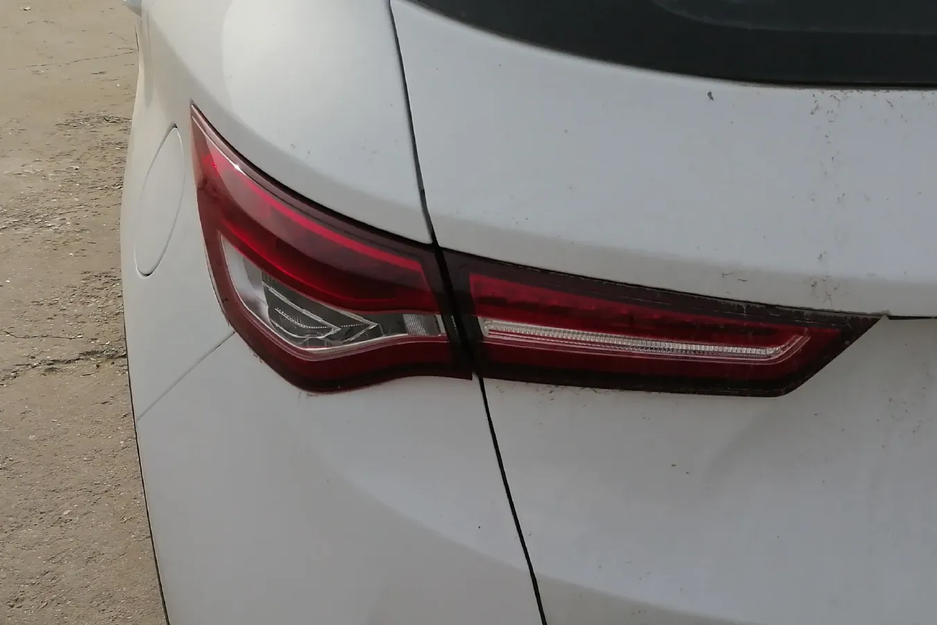 2021 Soueast DX5 1.5L 120HP L4 5MT,autocango,china used car exporter,china ev exporter,chinese used car exporter,chinese used ev exporter