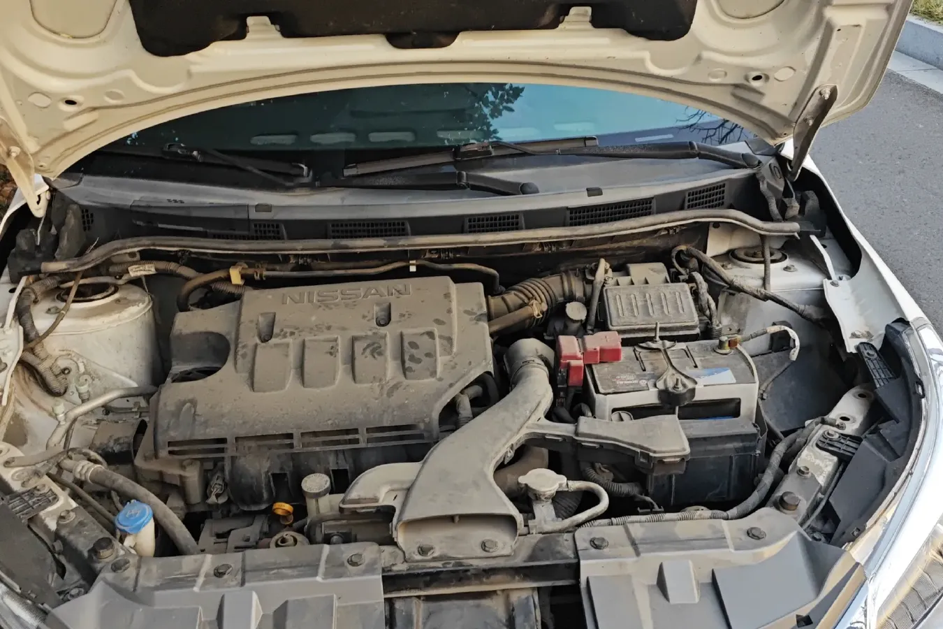 2013 Venucia R50 1.6L 117HP L4 5MT,autocango,china used car exporter,china ev exporter,chinese used car exporter,chinese used ev exporter