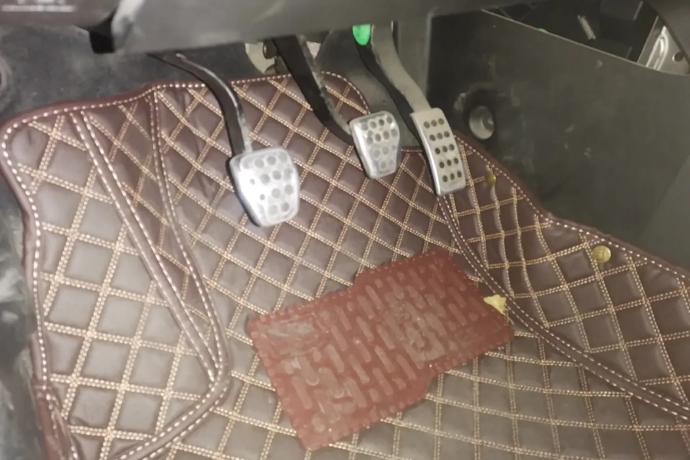 2015 BeiJing Auto Senova X25 1.5L 116HP L4 5MT,autocango,china used car exporter,china ev exporter,chinese used car exporter,chinese used ev exporter