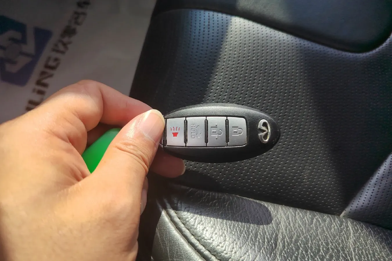 2013 Infiniti Q60 3.7L 351HP V6 7AT,autocango,china used car exporter,china ev exporter,chinese used car exporter,chinese used ev exporter