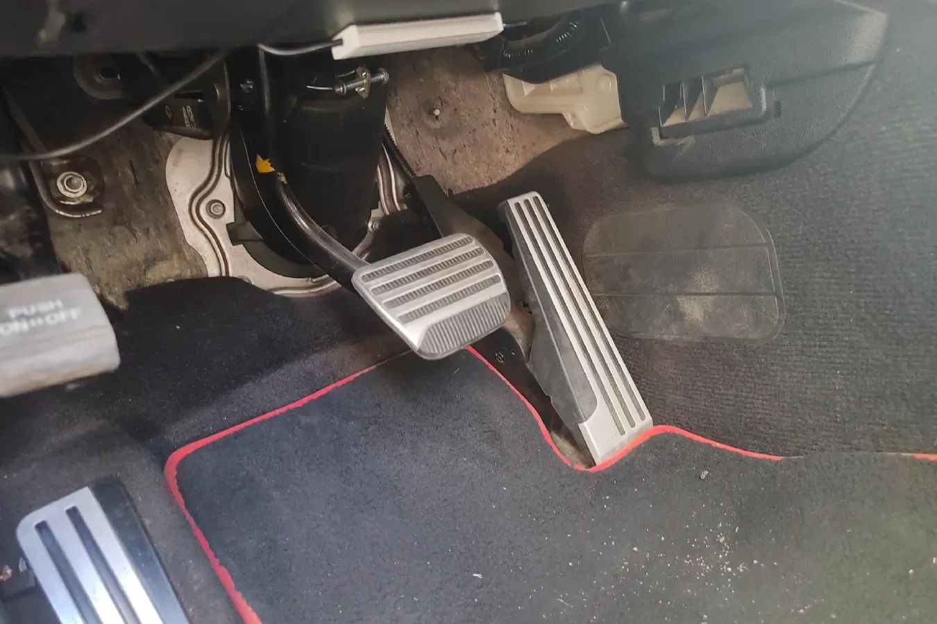 2013 Infiniti Q60 3.7L 351HP V6 7AT,autocango,china used car exporter,china ev exporter,chinese used car exporter,chinese used ev exporter