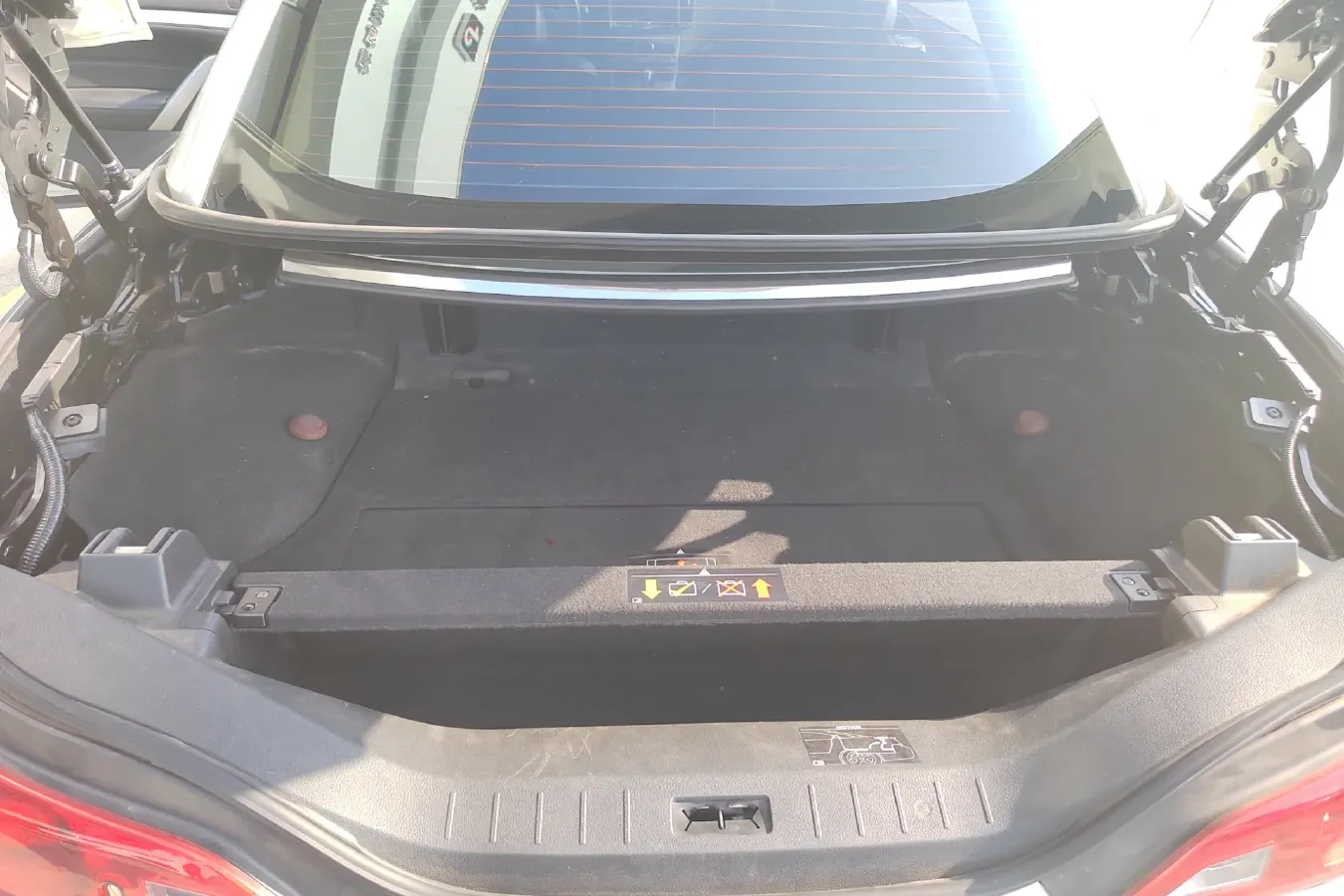 2013 Infiniti Q60 3.7L 351HP V6 7AT,autocango,china used car exporter,china ev exporter,chinese used car exporter,chinese used ev exporter