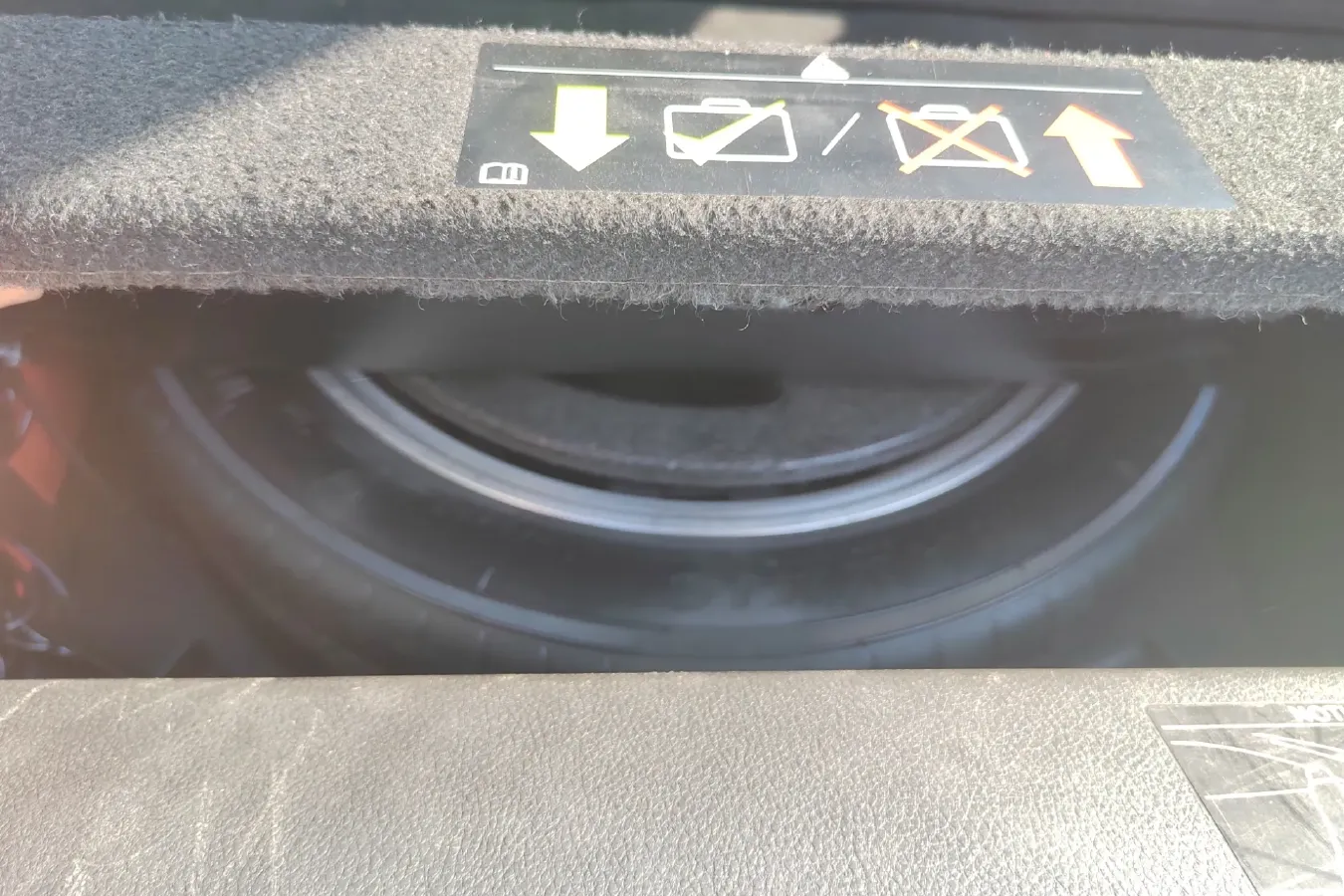 2013 Infiniti Q60 3.7L 351HP V6 7AT,autocango,china used car exporter,china ev exporter,chinese used car exporter,chinese used ev exporter