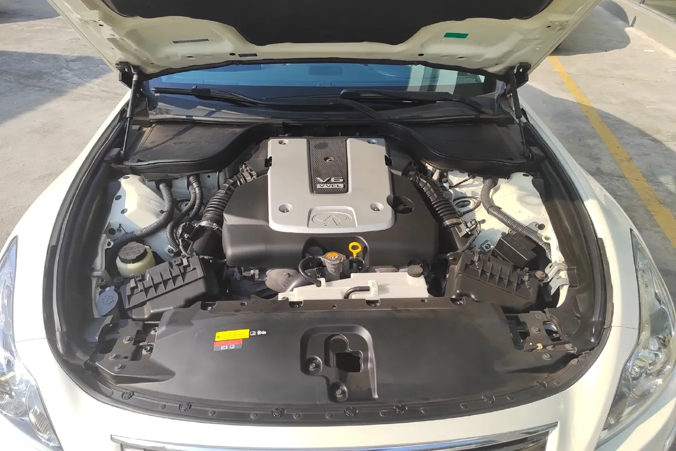 2013 Infiniti Q60 3.7L 351HP V6 7AT,autocango,china used car exporter,china ev exporter,chinese used car exporter,chinese used ev exporter