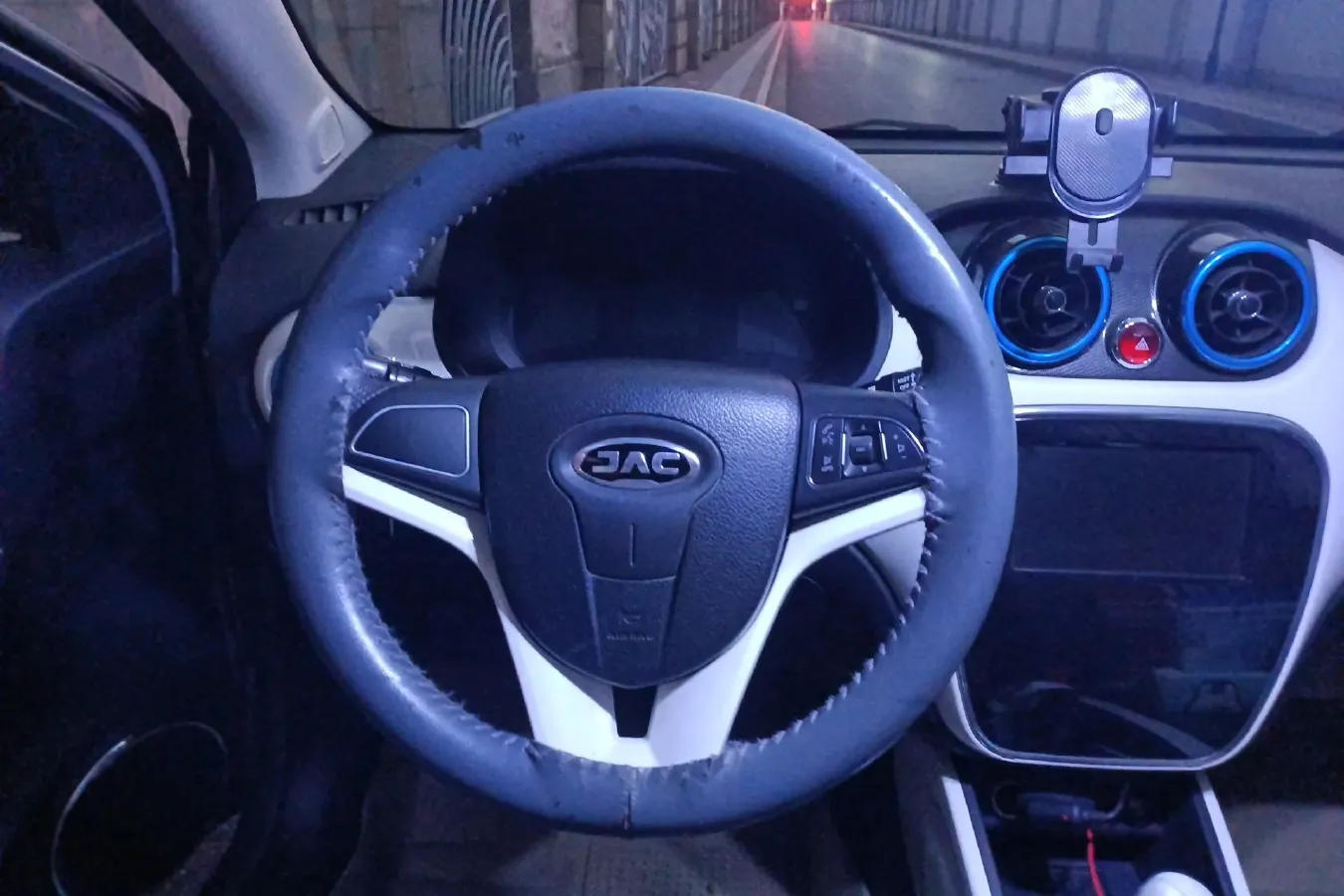 2017 JAC iEV7 BEV 24KWH,autocango,china used car exporter,china ev exporter,chinese used car exporter,chinese used ev exporter