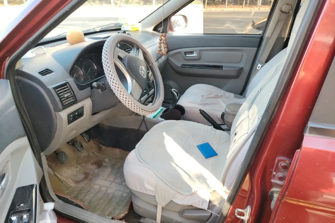 2013 BAIC WeiWang M20 1.5L 102HP L4 5MT,autocango,china used car exporter,china ev exporter,chinese used car exporter,chinese used ev exporter