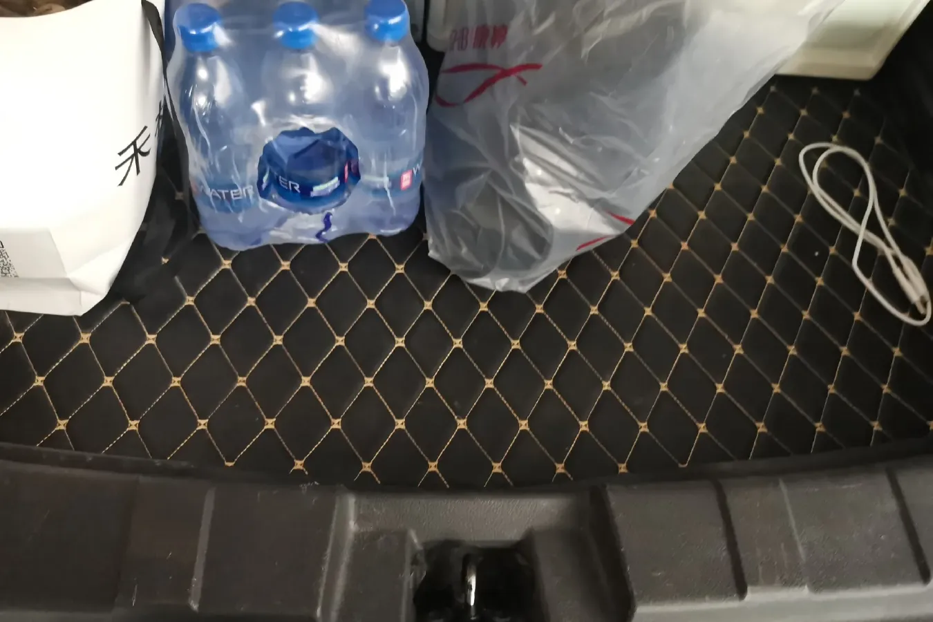 2017 Venucia T90 2.0L 144HP L4 6MT,autocango,china used car exporter,china ev exporter,chinese used car exporter,chinese used ev exporter