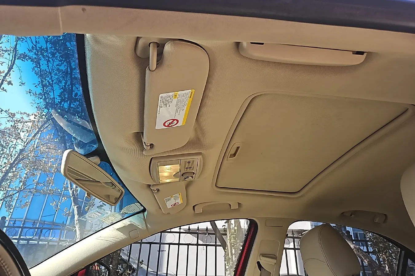 2012 Roewe 550 1.8L 133HP L4 5AT,autocango,china used car exporter,china ev exporter,chinese used car exporter,chinese used ev exporter