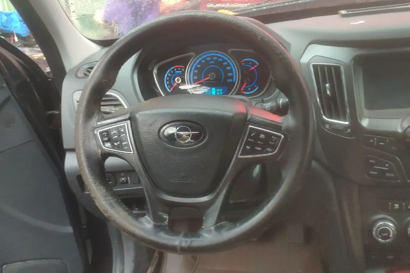 2013 HaiMa S7 2.0L 150HP L4 5AT,autocango,china used car exporter,china ev exporter,chinese used car exporter,chinese used ev exporter