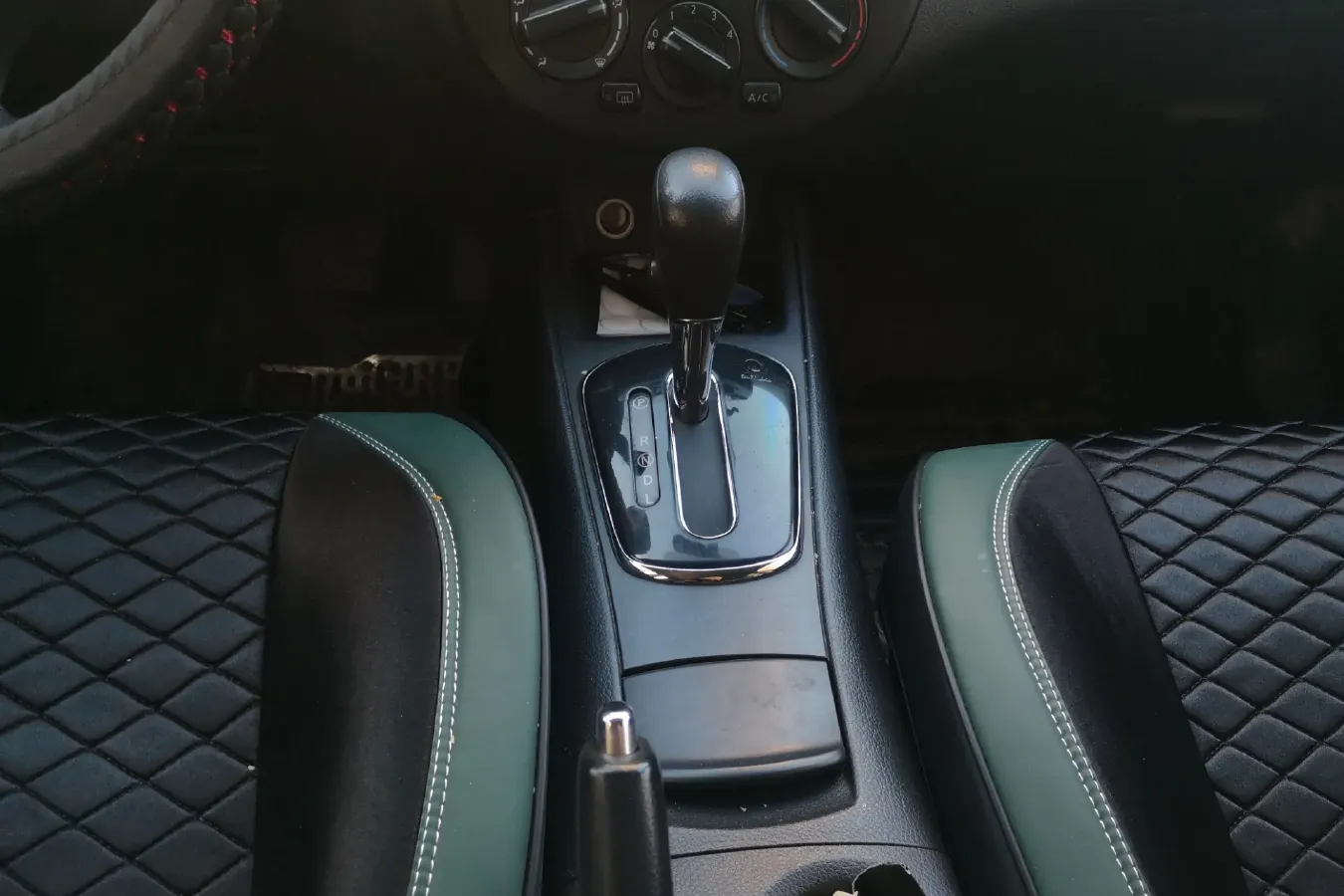 2011 Nissan Tiida 1.6L 126HP L4 CVT,autocango,china used car exporter,china ev exporter,chinese used car exporter,chinese used ev exporter