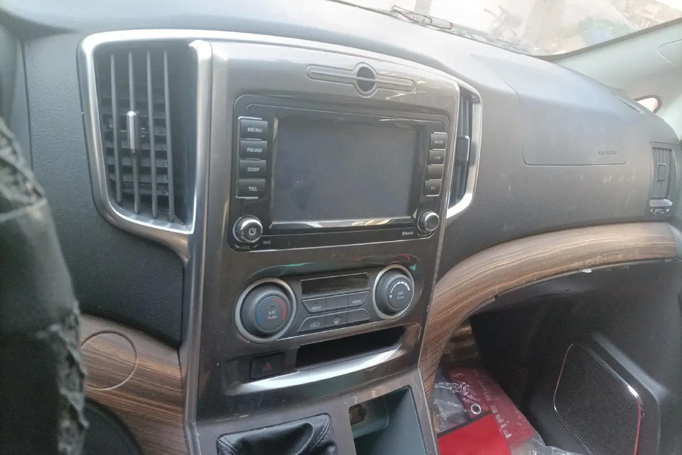 2021 DongFeng Forthing LingZhi Plus 2.0L 133HP L4 6MT,autocango,china used car exporter,china ev exporter,chinese used car exporter,chinese used ev exporter