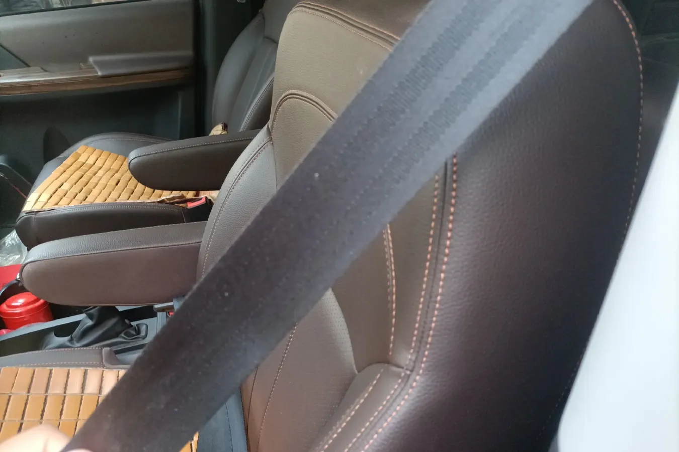 2021 DongFeng Forthing LingZhi Plus 2.0L 133HP L4 6MT,autocango,china used car exporter,china ev exporter,chinese used car exporter,chinese used ev exporter